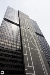 300 S Wacker (1971) - A. Epstein & Sons. Updated in 2014 to include giant mural of Chicago River.