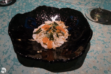 "Multipescadito frito" with trout roe (Disfrutar)